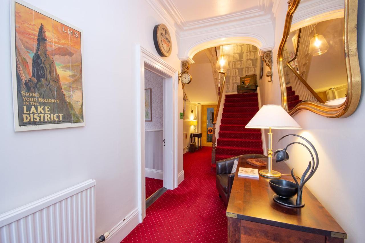 Lynwood Guest House (Adults Only) Кесвик Экстерьер фото